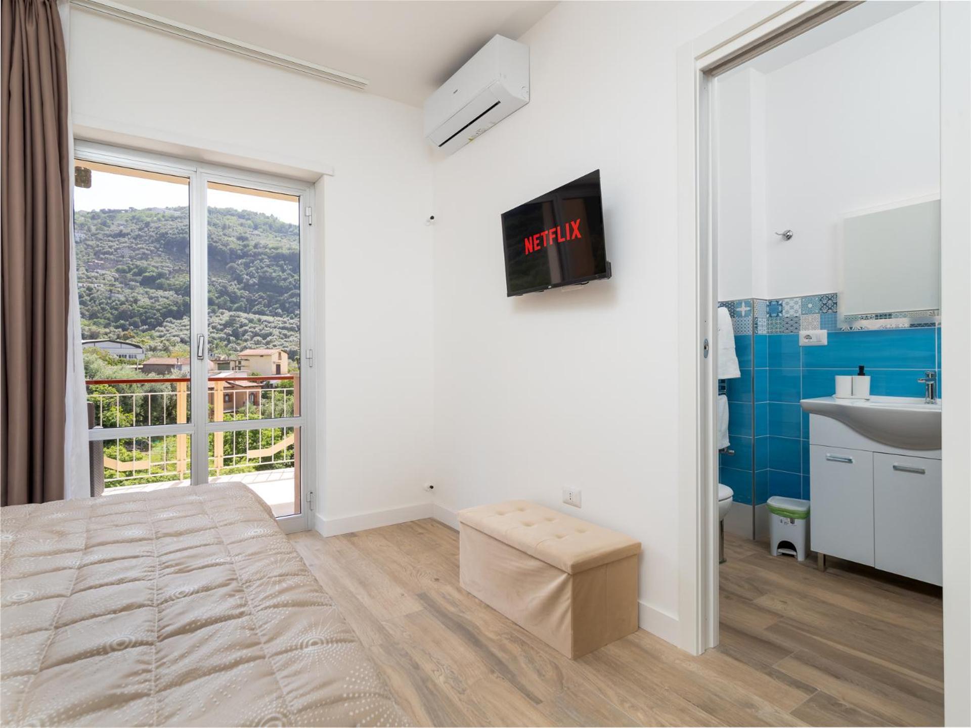 Nonno Angelo - 4 Bedrooms With Free Parking & Seaview Balcony Sorrento Exterior foto