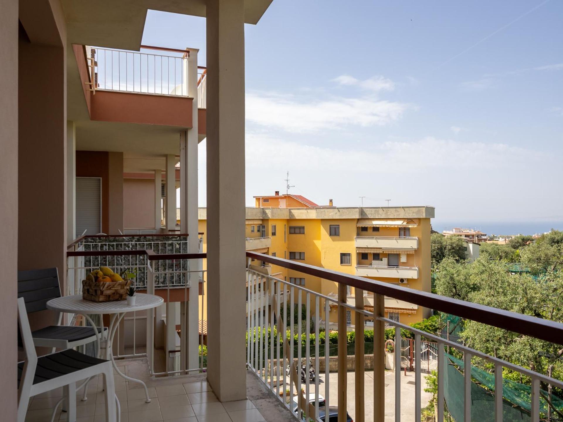 Nonno Angelo - 4 Bedrooms With Free Parking & Seaview Balcony Sorrento Exterior foto